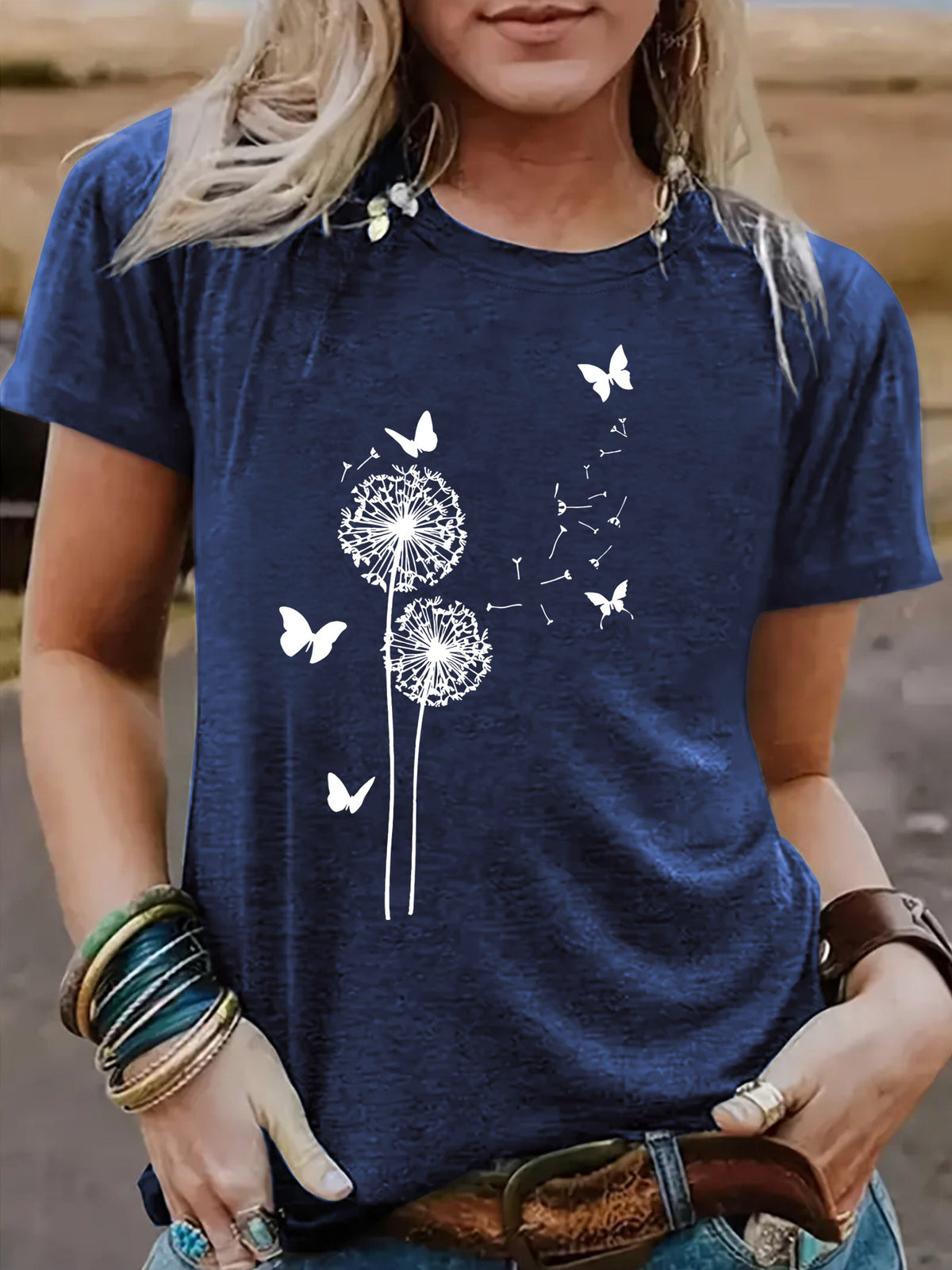 Women's Dandelion Pattern Round Neck Sleeve Casual Shorts