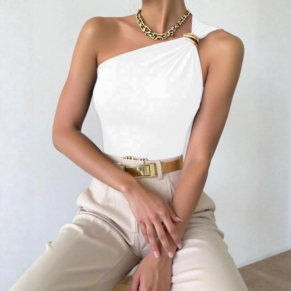 Graceful Sleeveless Metal Ring Design Solid Color Small Vest/suspenders/tube Top