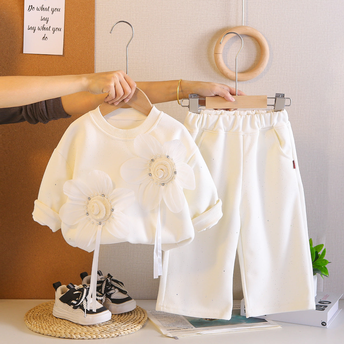 Children's Spring Suits Sweater Fashionable Long-sleeved Two-piece Children's Suit