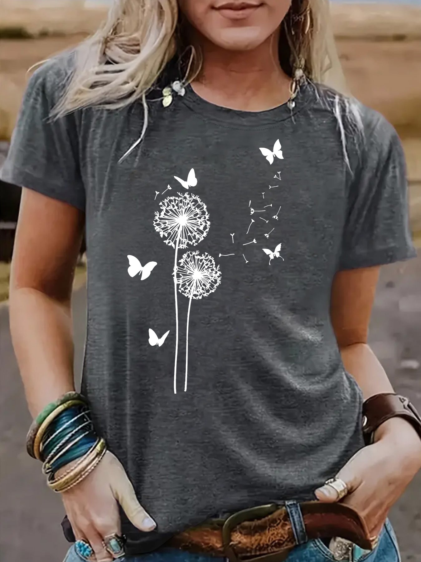 Women's Dandelion Pattern Round Neck Sleeve Casual Shorts