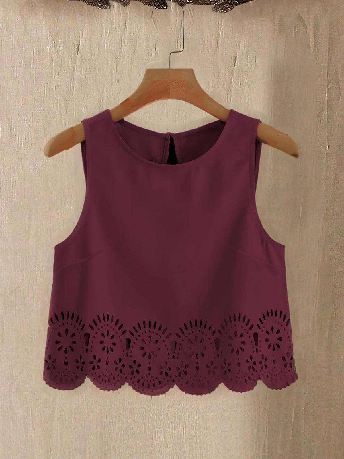 Casual Comfortable Women's Burnt-out Sleeveless Shirt Vests