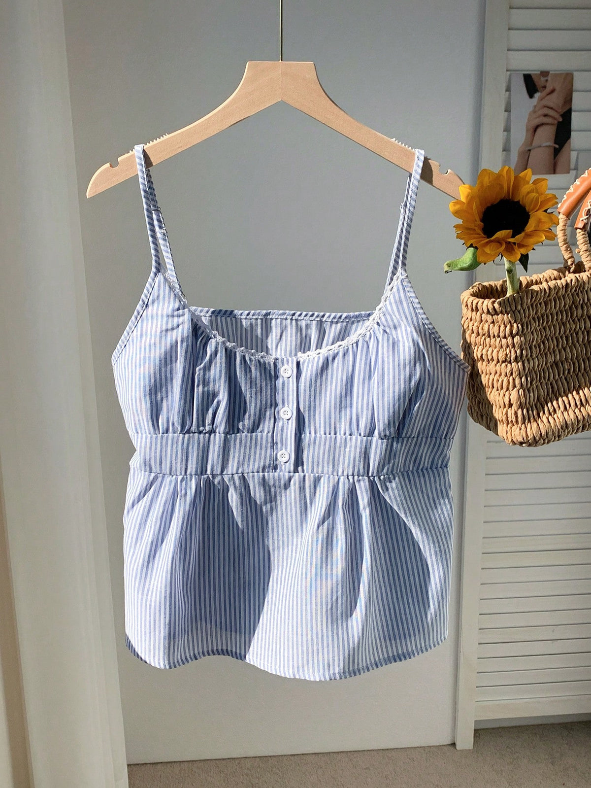 Fashionable Blue Striped Lace Collar Camisole Small Vest/suspenders/tube Top