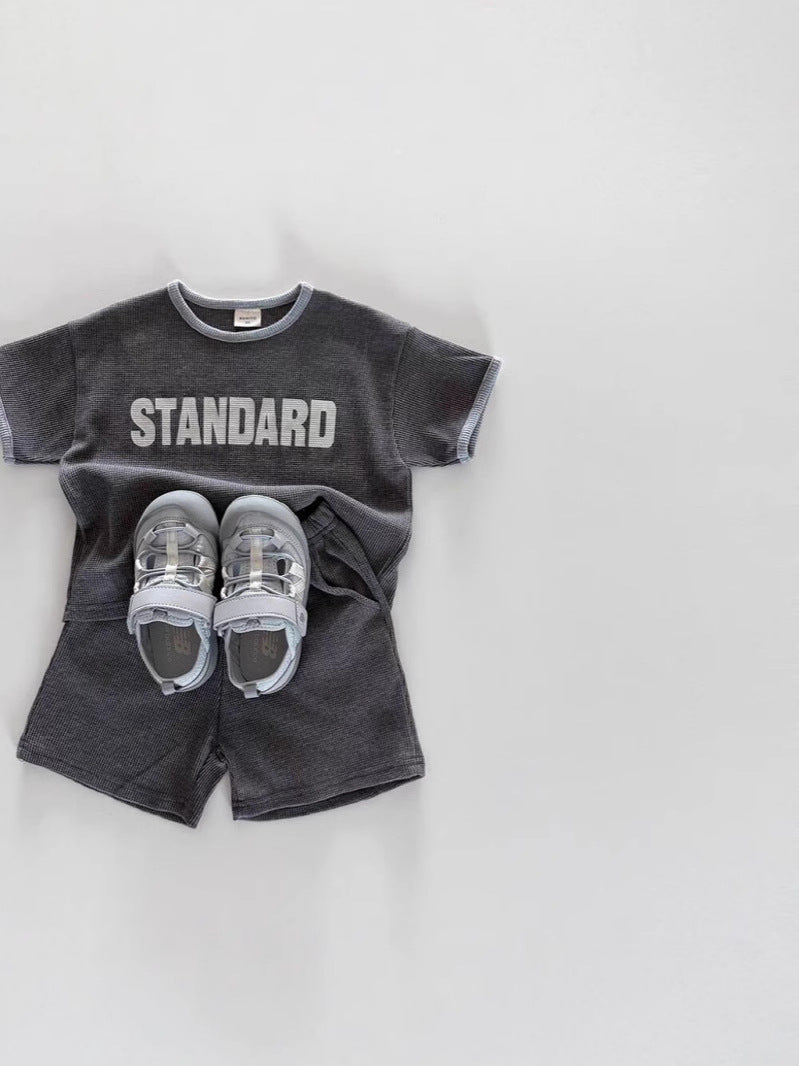 Round Neck Short-sleeved Shorts With English Children's Suit