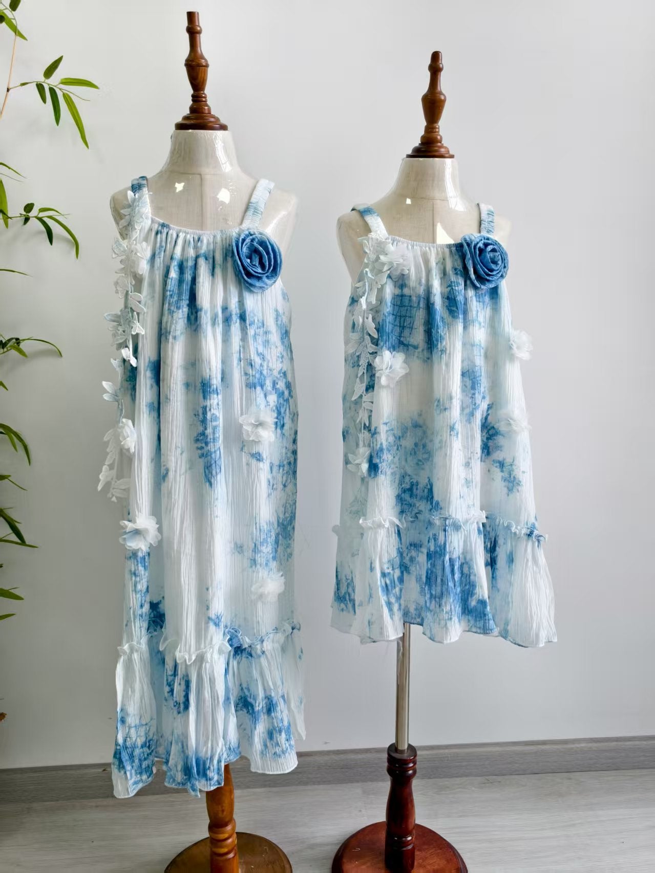 Children's Yunnan Dali Clothing Blue White Suspender Children's Dress