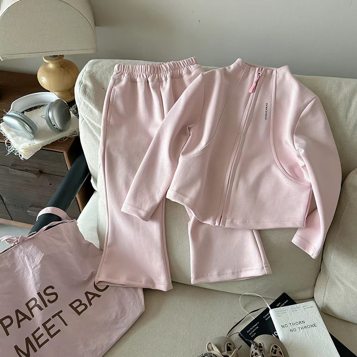 Children's Style Sweater Zipper Coat Bell-bottom Pants Stand Collar Two-piece Children's Suit