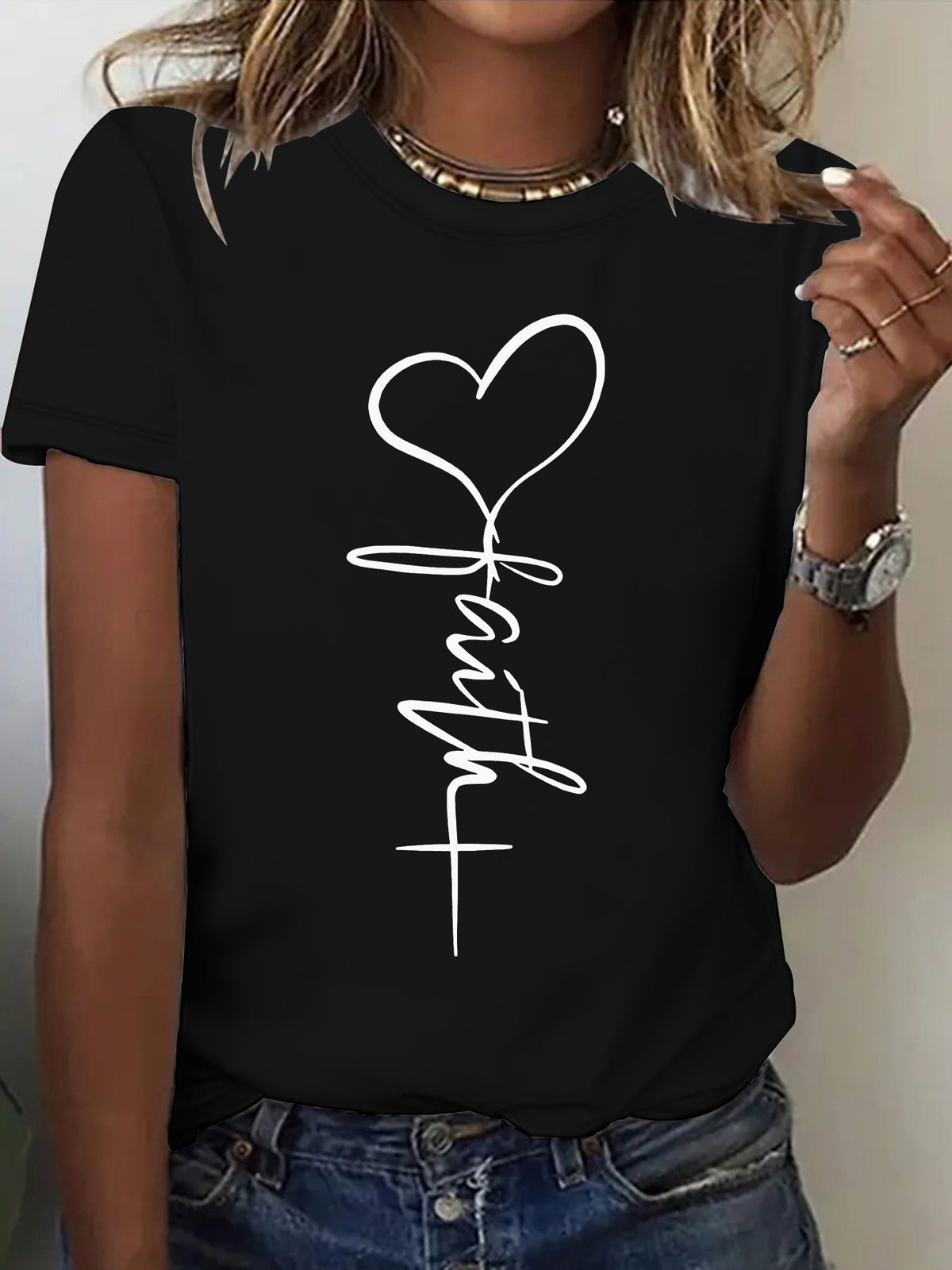Women's Cute Printed Sleeve Elegant Heart Love Letter Pattern Round Neck Women's T-shirt