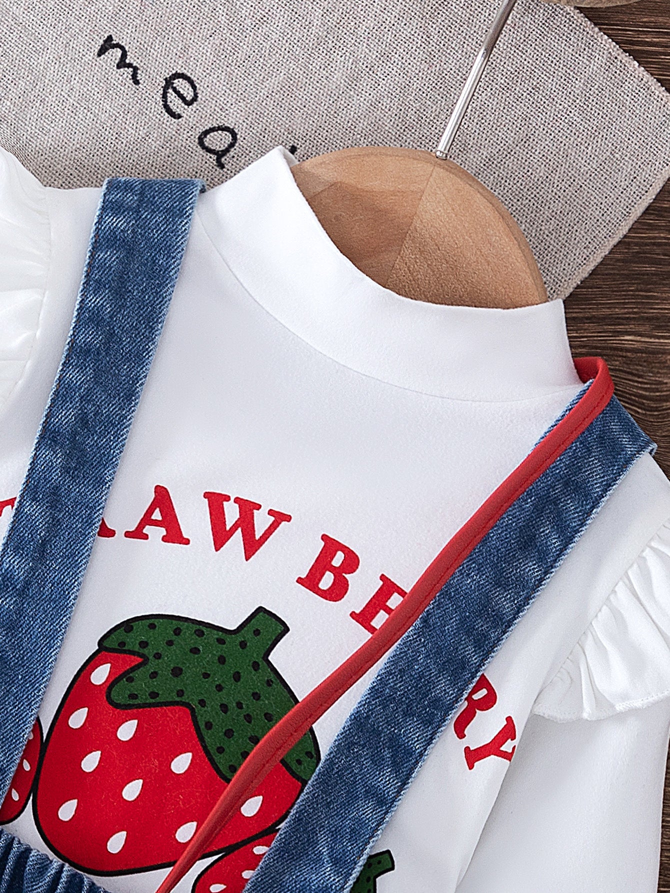Flounced Sleeve Printed Top Strap Embroidered Denim Skirt With Children's Suit