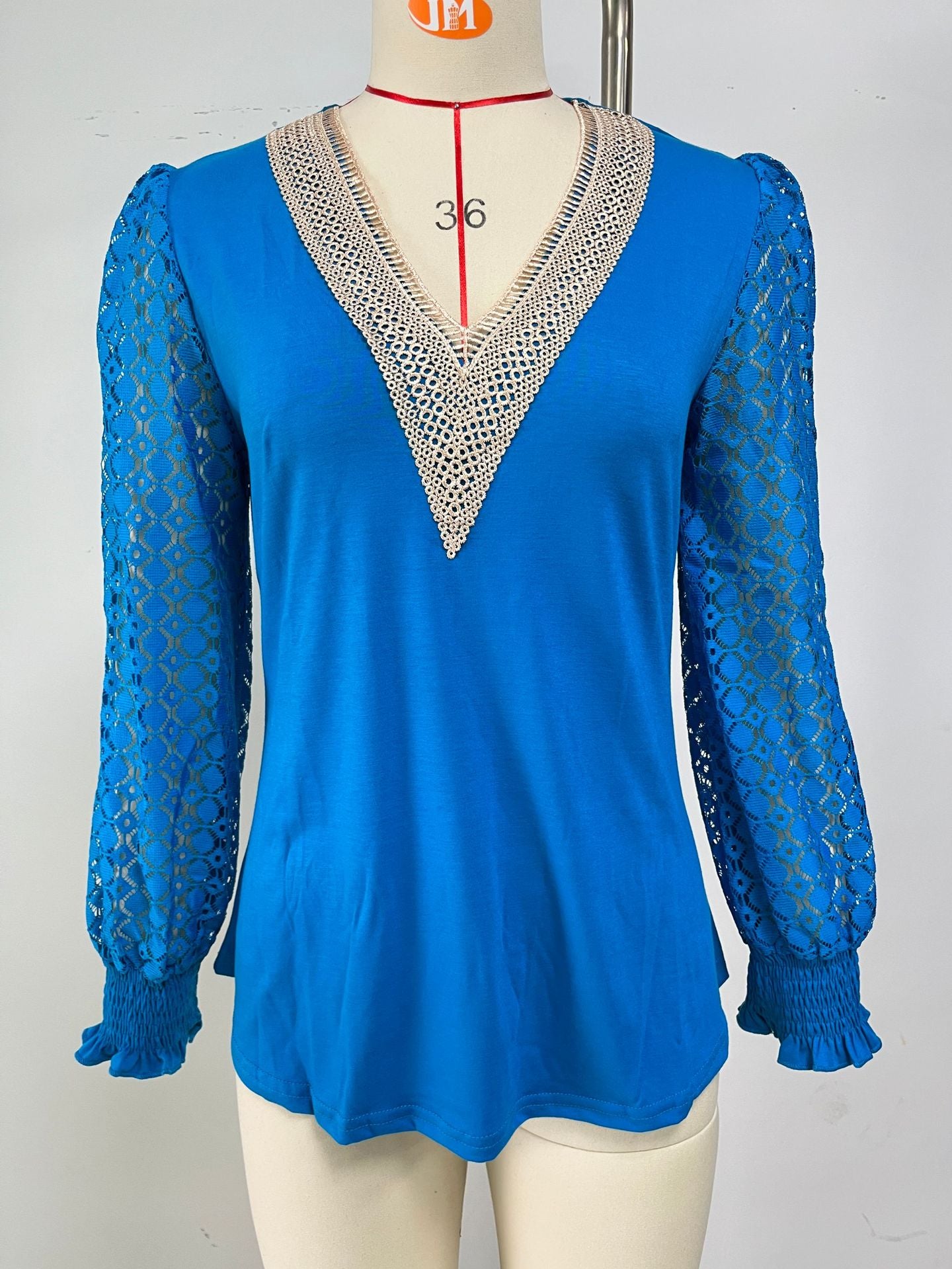 Attractive Women's Lace Patchwork Loose Long-sleeved Women's T-shirt