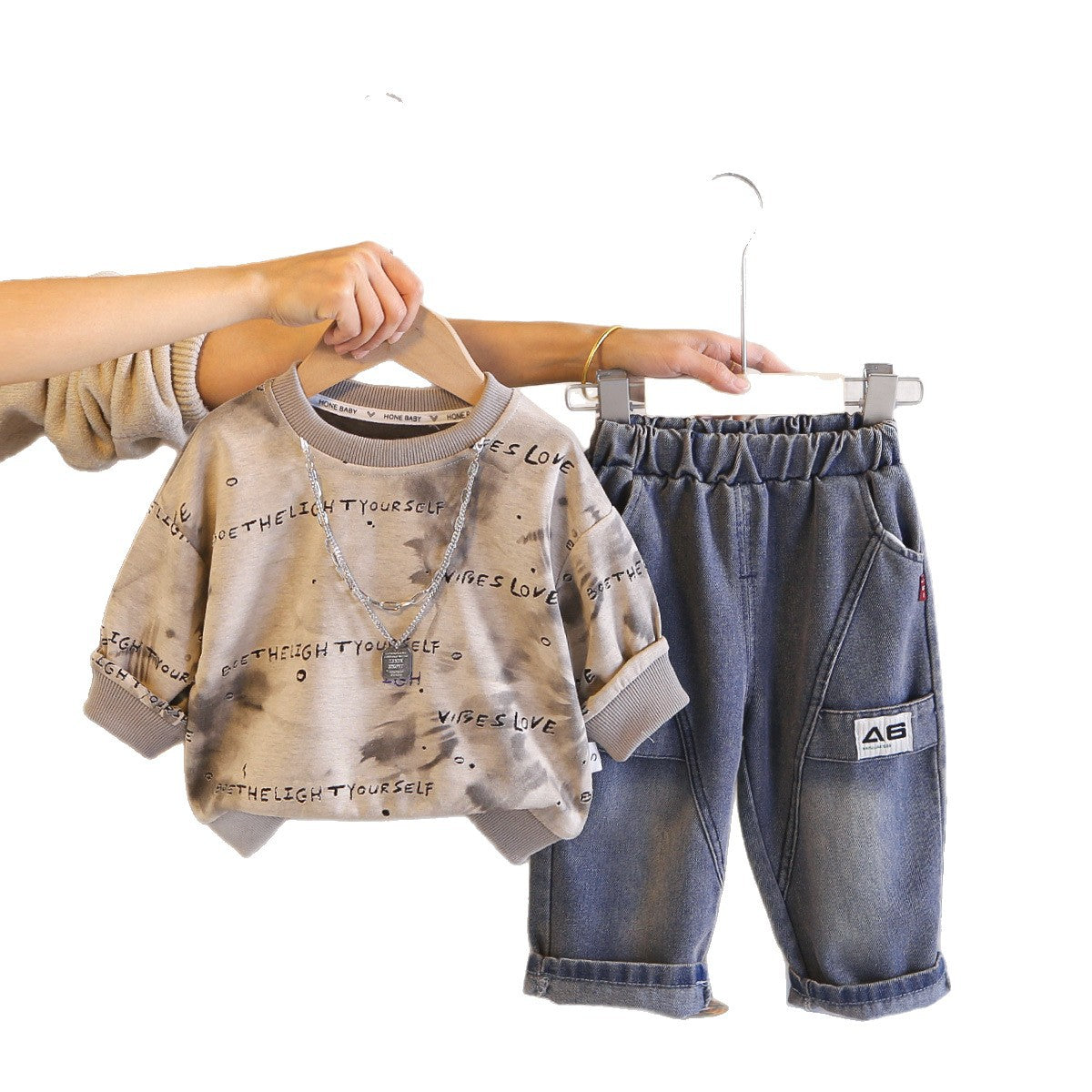 Children's Summer Printed Letters Necklace Round Neck Long Sleeve Children's Suit