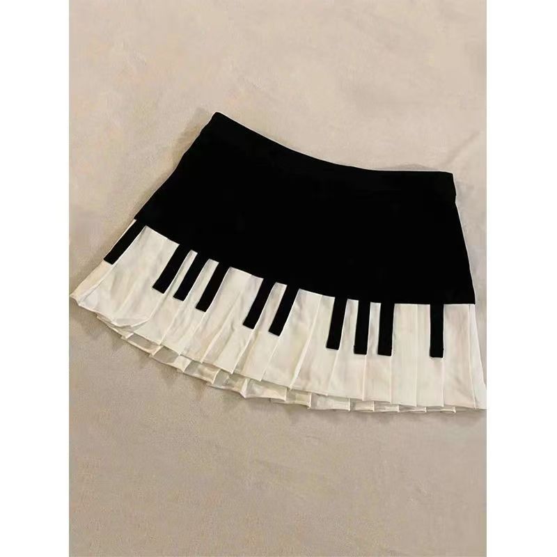 Women's Sweet Spicy Style Elegant Black White Piano Skirt