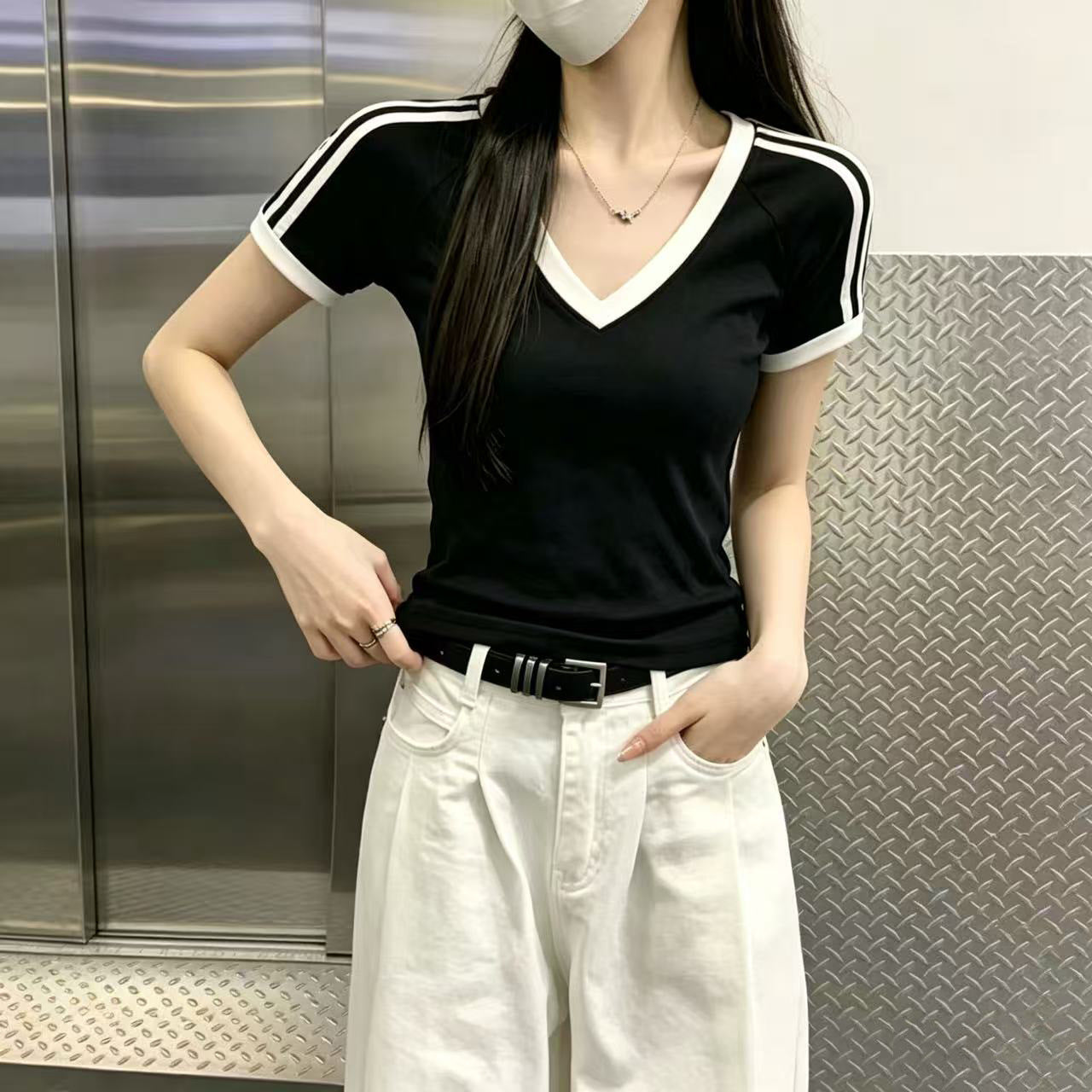 Women's American Cool Three-bar Short-sleeved Summer Unique Small Shirt Slim Slimming Women's T-shirt