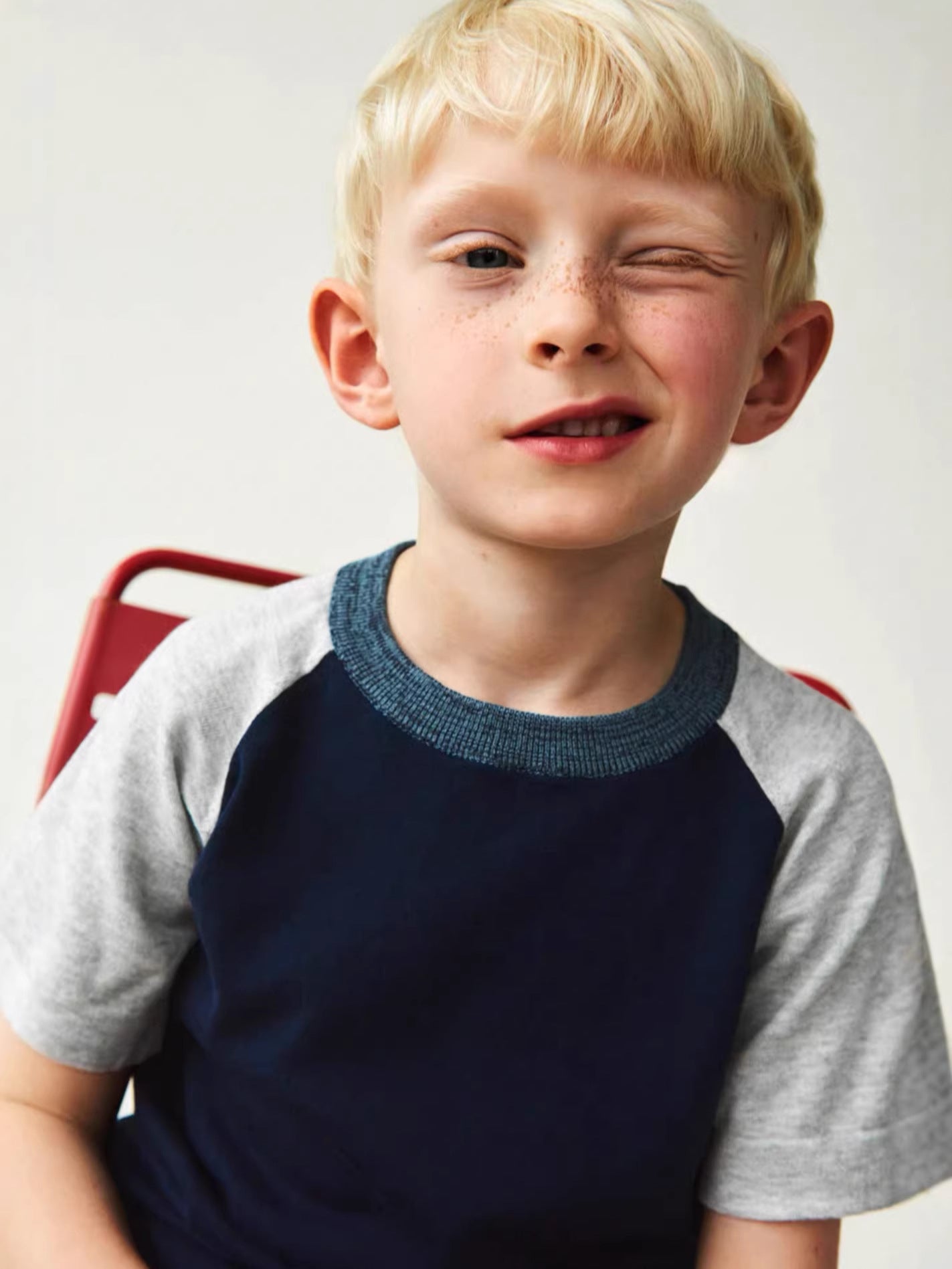 Graceful Wind Striped Color Matching Boys Children's T-shirt