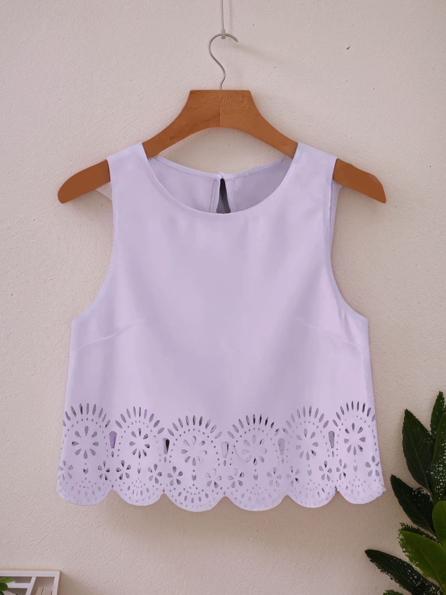Casual Comfortable Women's Burnt-out Sleeveless Shirt Vests