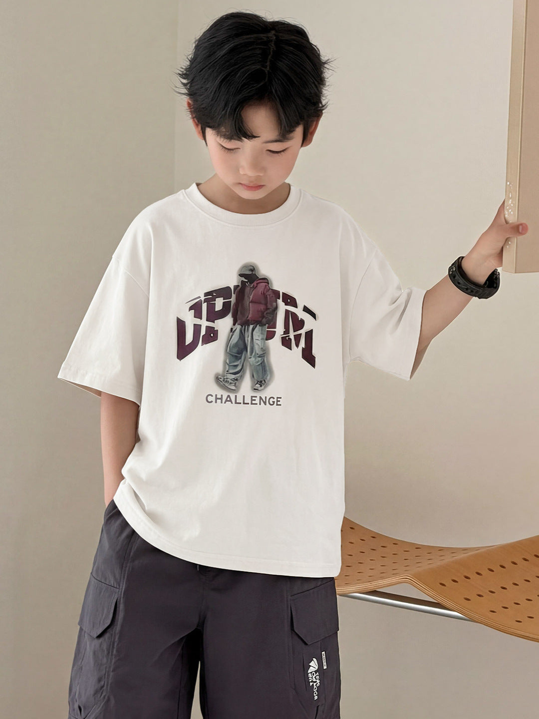 Children's Boy's Short-sleeved Summer Loose Top Boys Middle Big Children's T-shirt