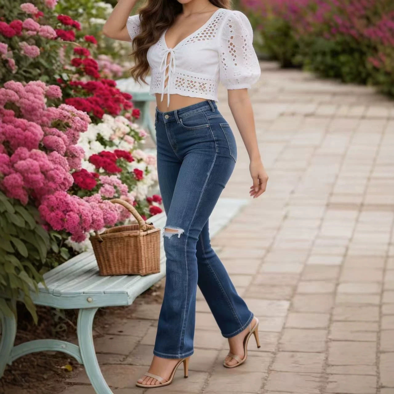 Retro Washed Ripped Slightly Spicy Female Jeans