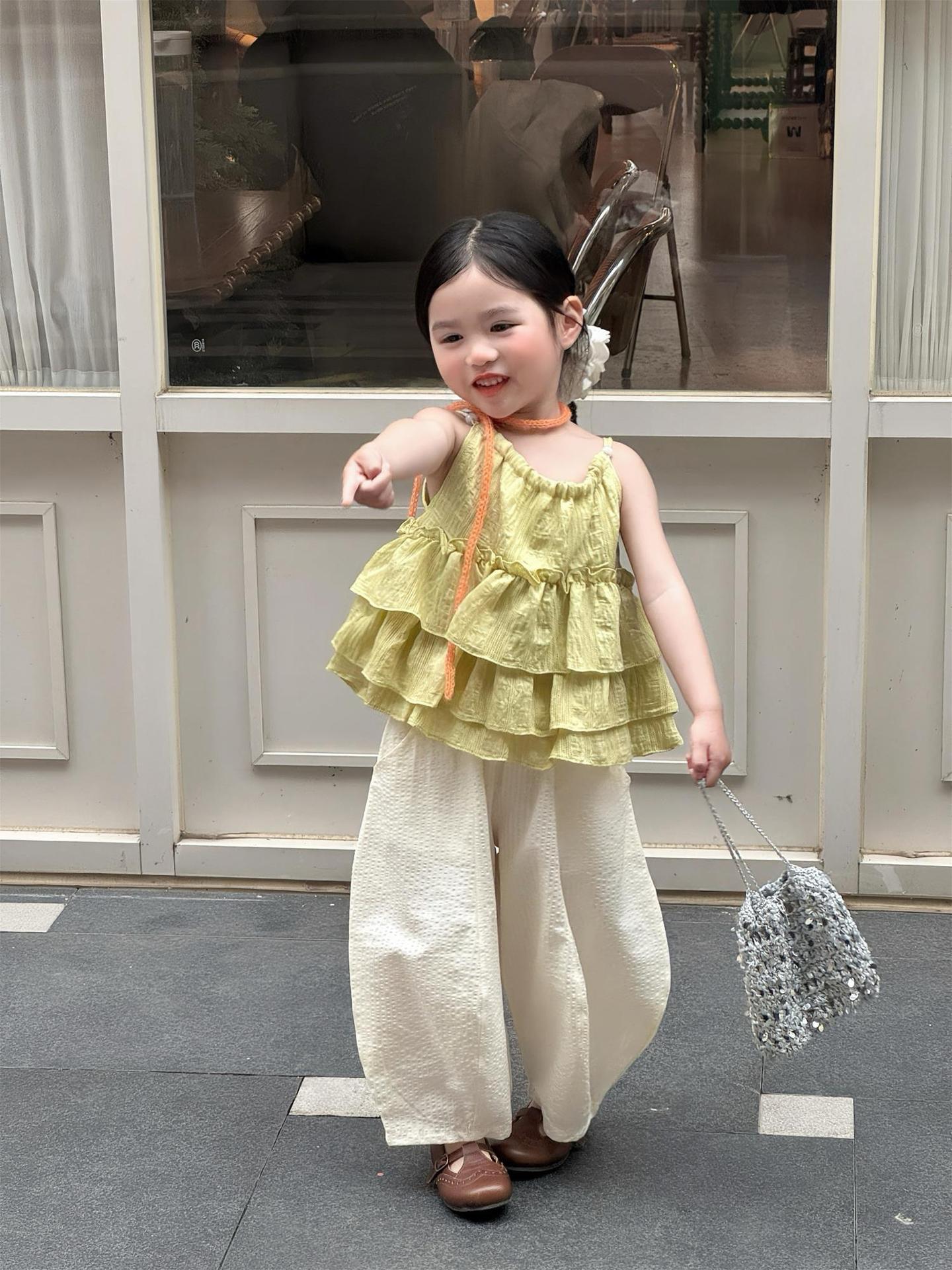 Fresh Avocado Color Ruffled Spaghetti Straps Top Bubble Pinstripe Loose Children's Suit