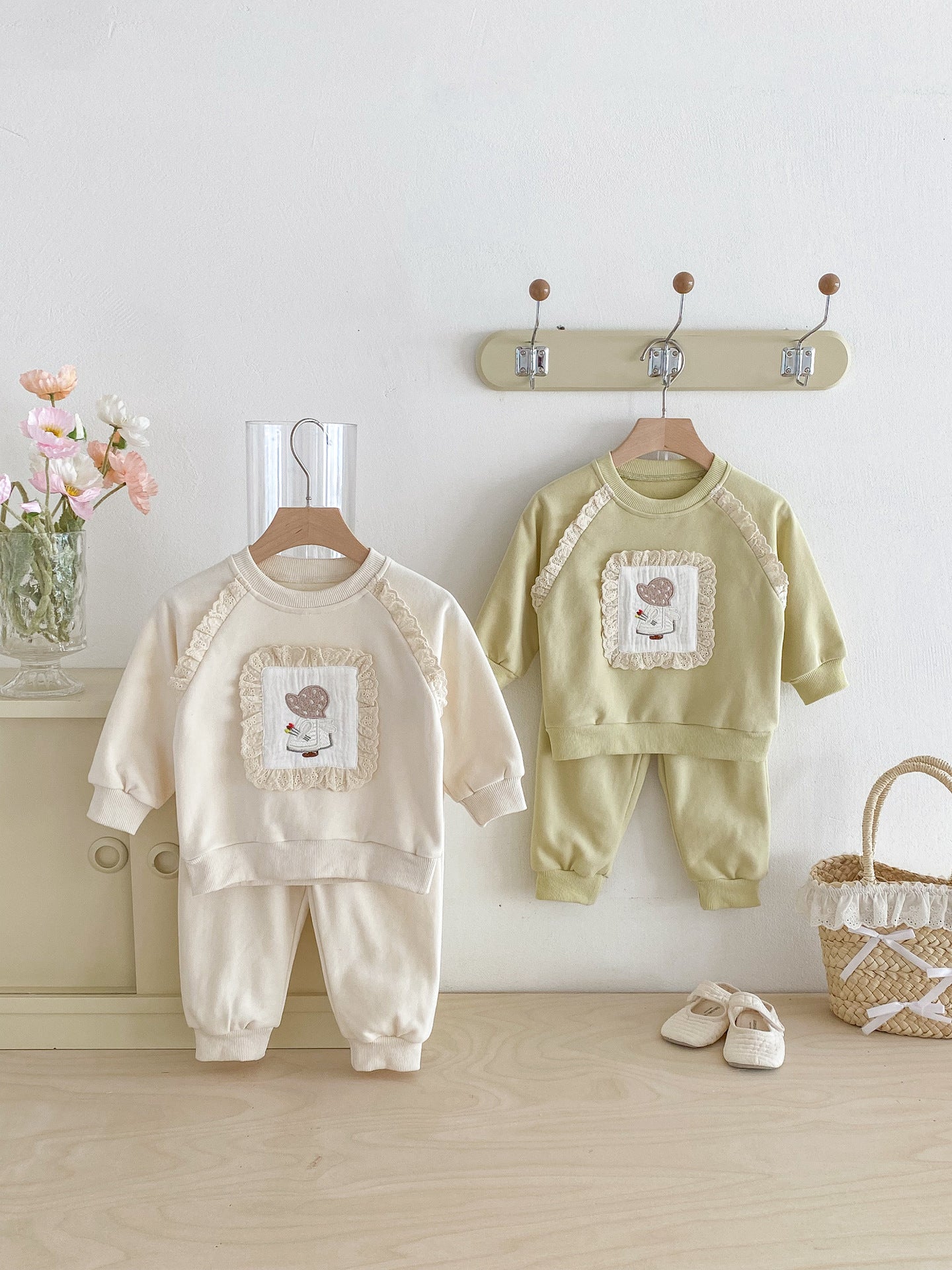 Children's Autumn Clothes Fashion Sweater Pants Lace Children's Suit