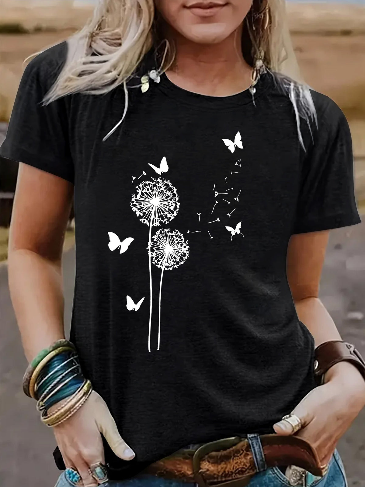 Women's Dandelion Pattern Round Neck Sleeve Casual Shorts