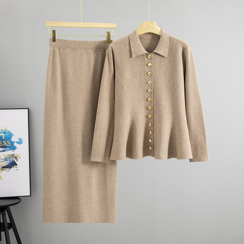 Women's Elegant Graceful Collar Wooden Ear Two-piece Sweaters