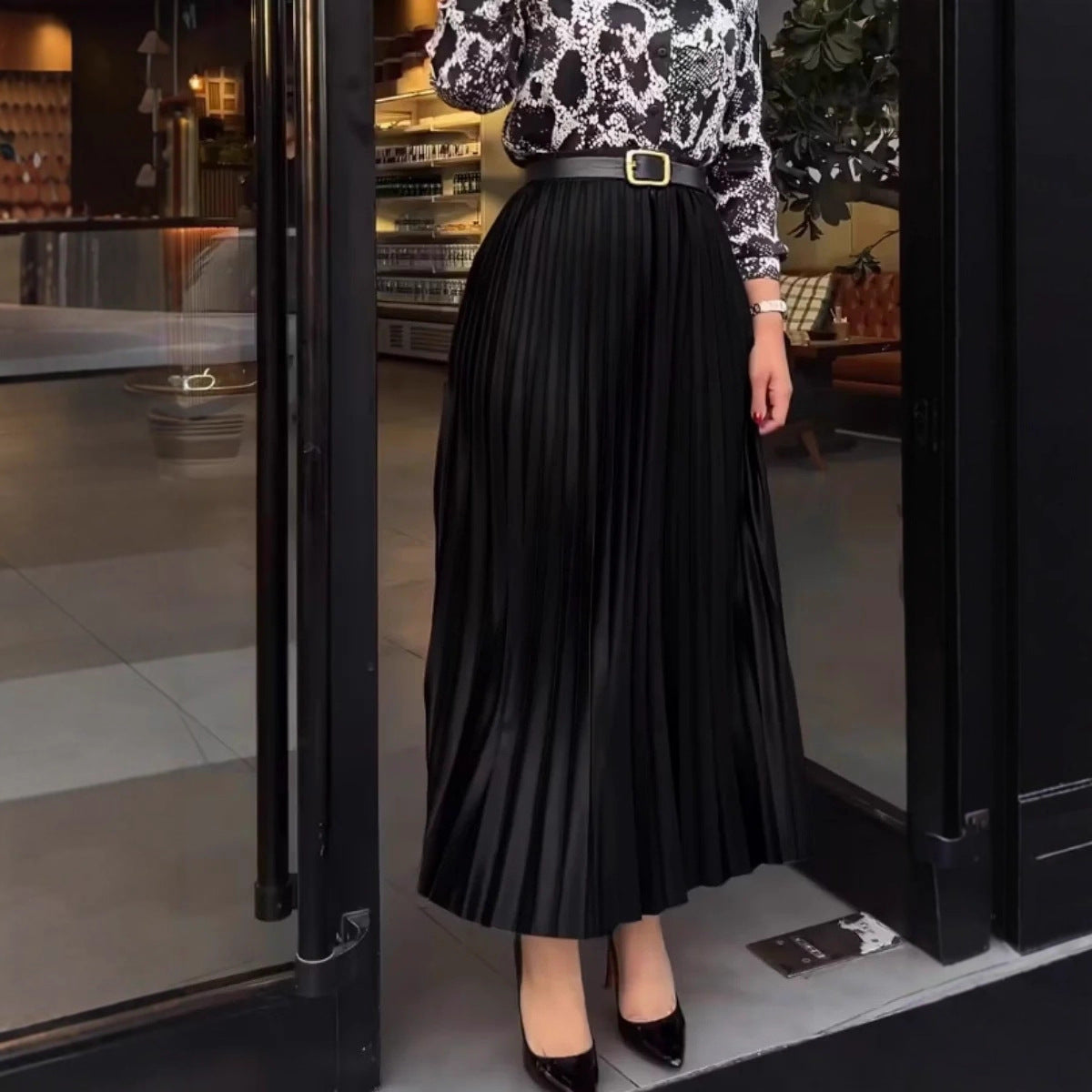 Women's High-grade Pleated Draping Effect Solid Color Wide Hem Skirts