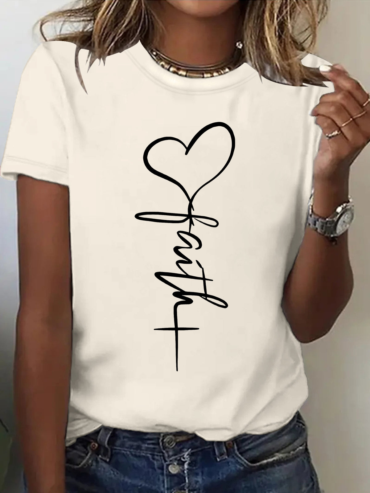 Women's Cute Printed Sleeve Elegant Heart Love Letter Pattern Round Neck Women's T-shirt
