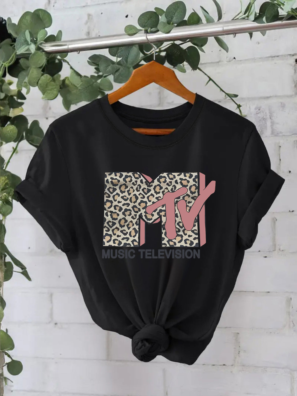 Classy Women's Letter Print Fashion Cotton Women's T-shirt