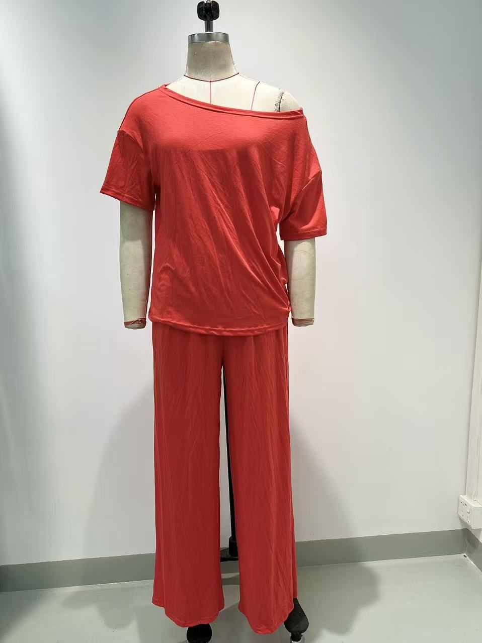 Attractive Women's Sports Sleeve Two-piece Loose Fashion Casual Suit