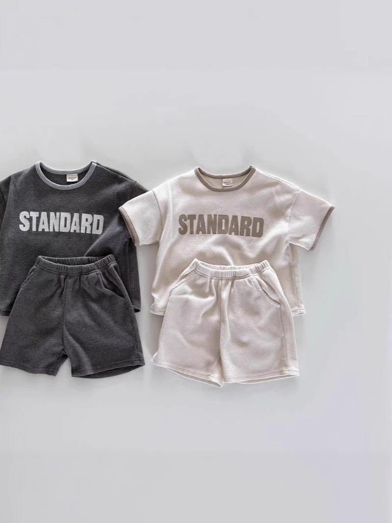 Round Neck Short-sleeved Shorts With English Children's Suit