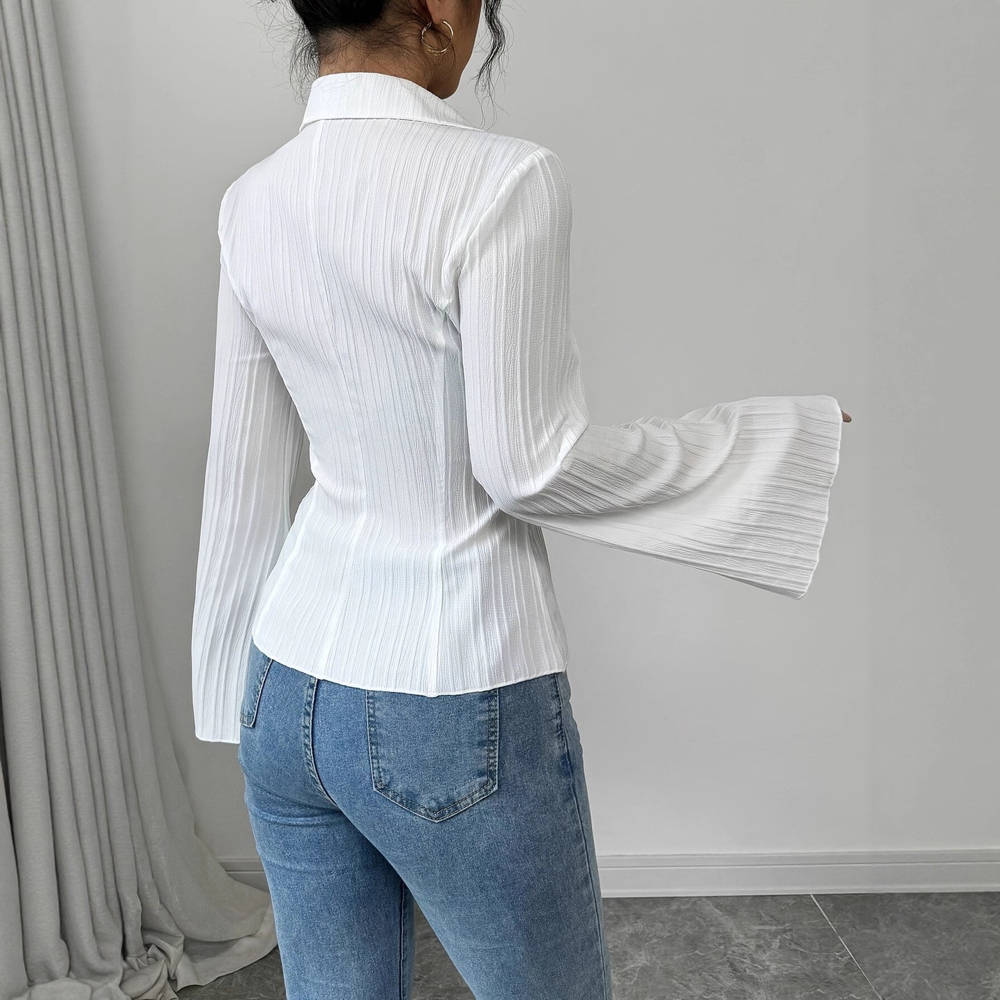 Women's European Elegant Single-breasted Solid Color Striped Blouse