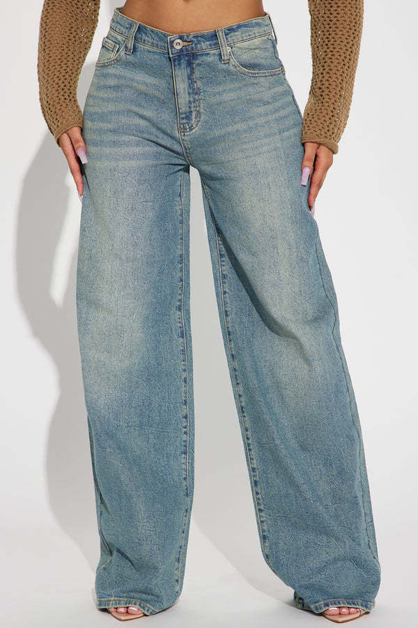 Women's Spring Retro Wide Leg Embroidered Elastic Straight Casual Jeans