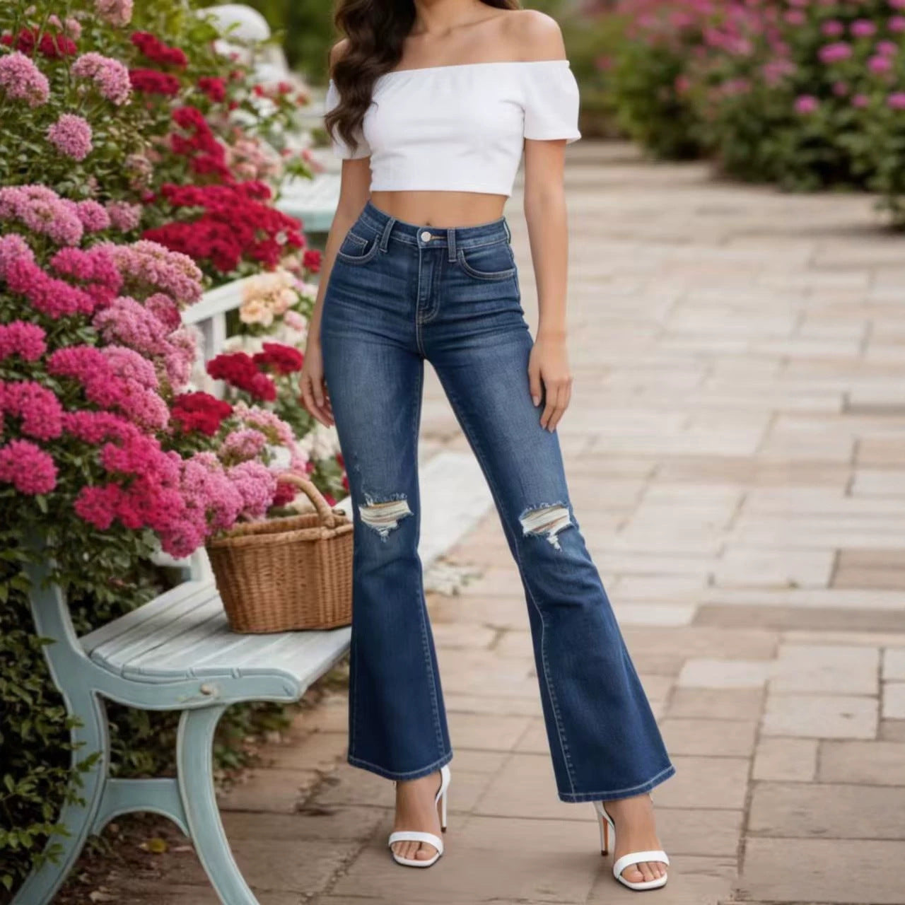 Retro Washed Ripped Slightly Spicy Female Jeans