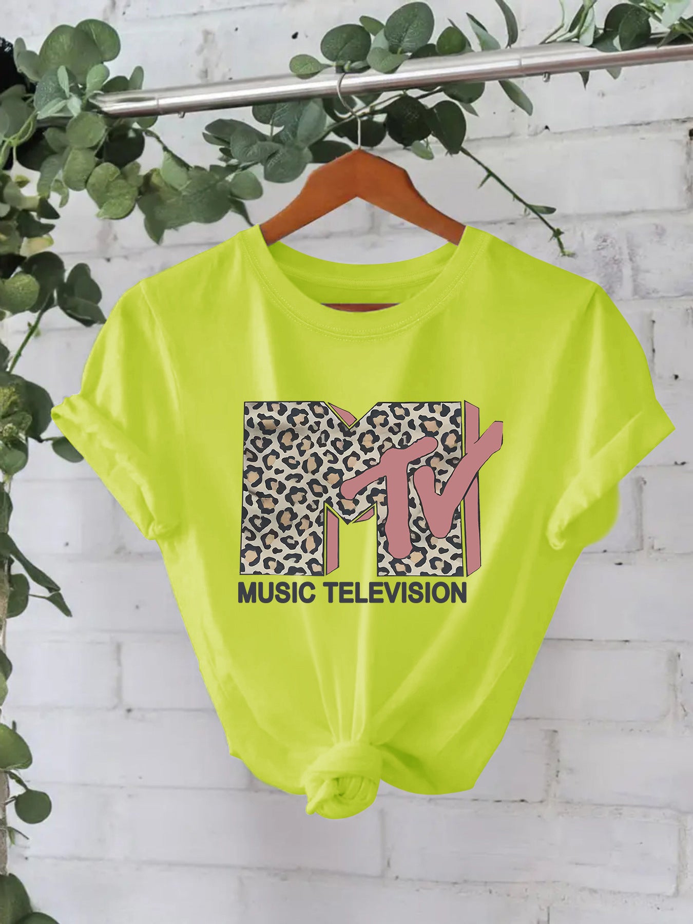 Classy Women's Letter Print Fashion Cotton Women's T-shirt