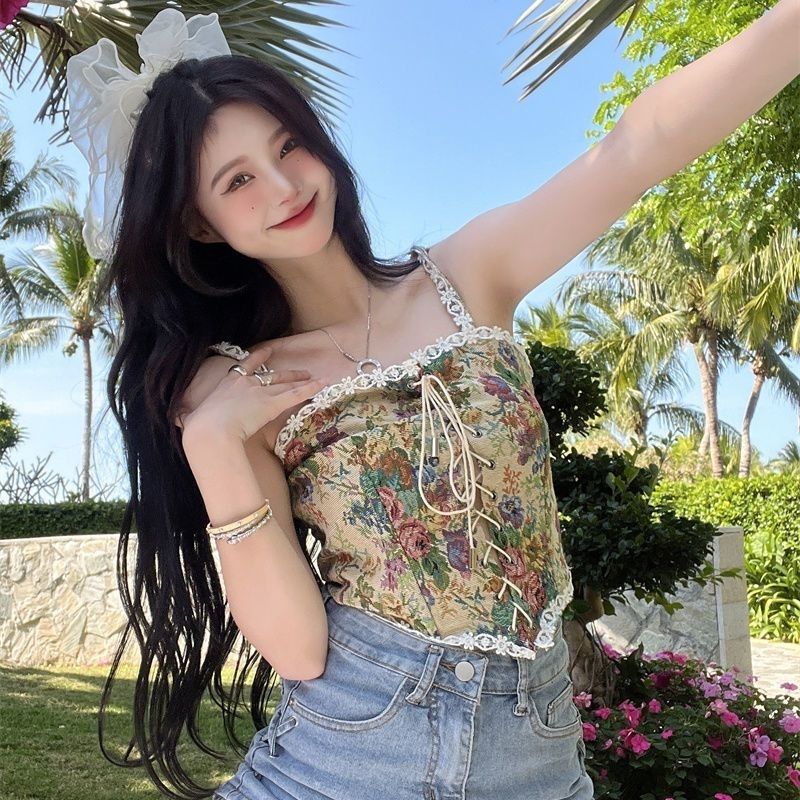 Women's Vintage Floral Camisole Fashionable Outer Wear Jacquard Embroidery Shorts