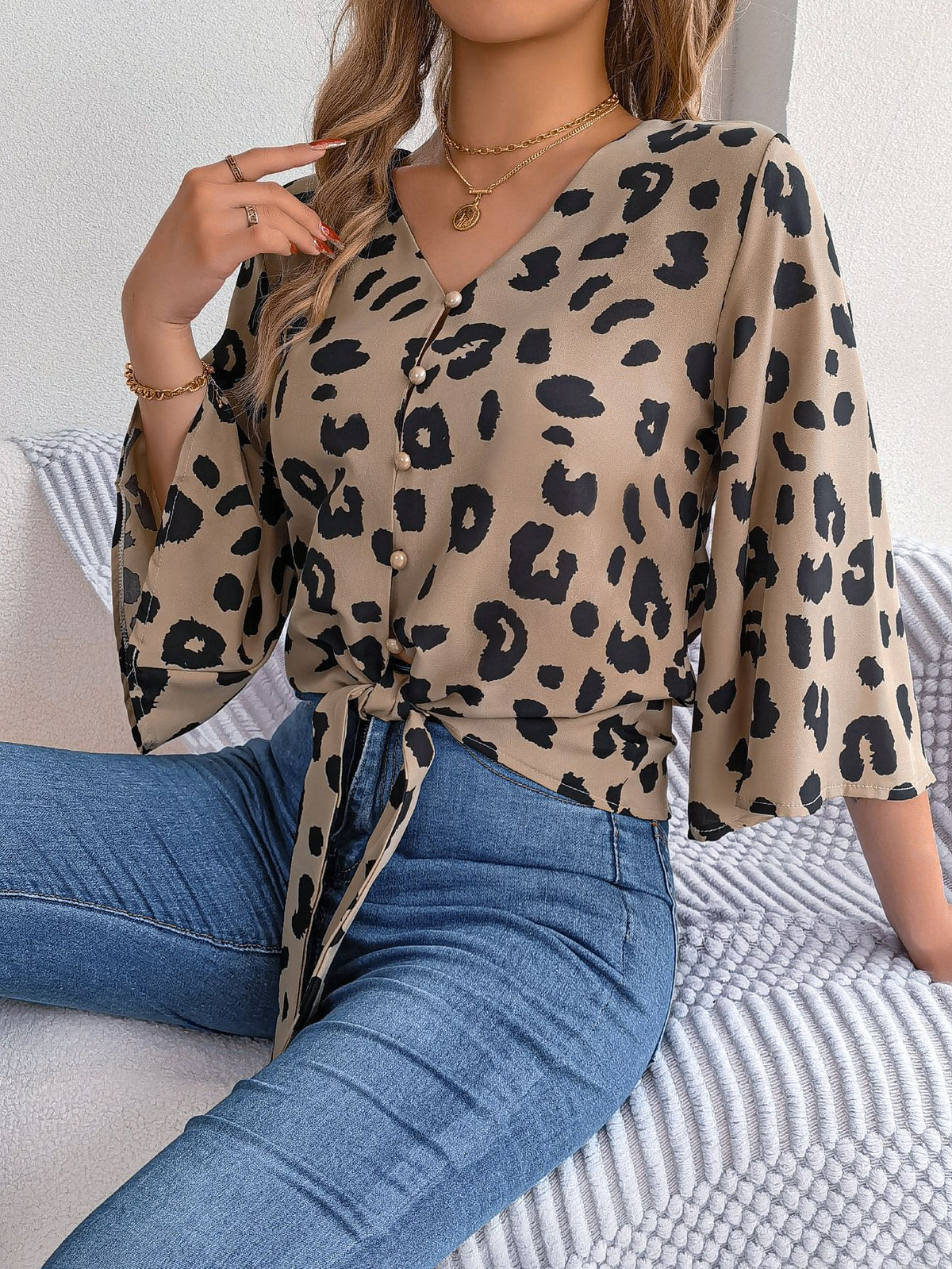 Popular Classy Women's Casual Leopard Print Tops