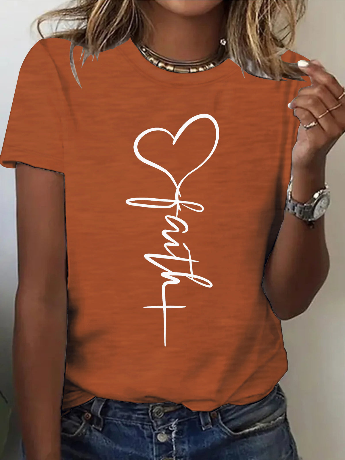Women's Cute Printed Sleeve Elegant Heart Love Letter Pattern Round Neck Women's T-shirt