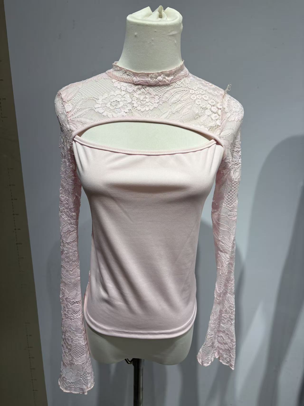 Sexy Hot Lace Stitching Design Bell Sleeve Slimming Women's T-shirt