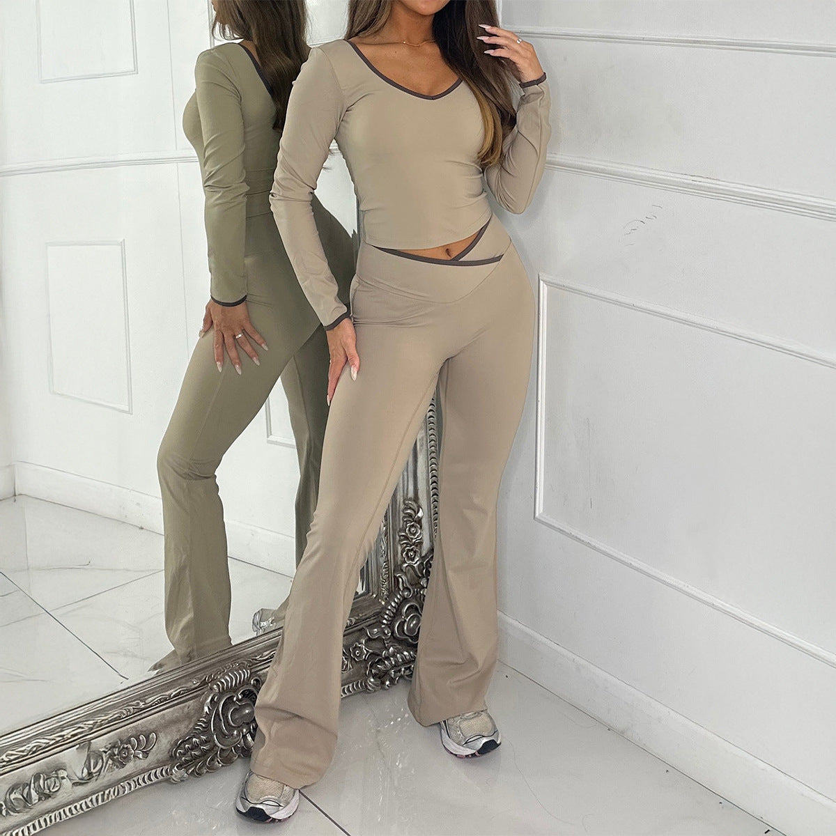 Attractive Women's Sports T-shirt Yoga Trousers Clothing