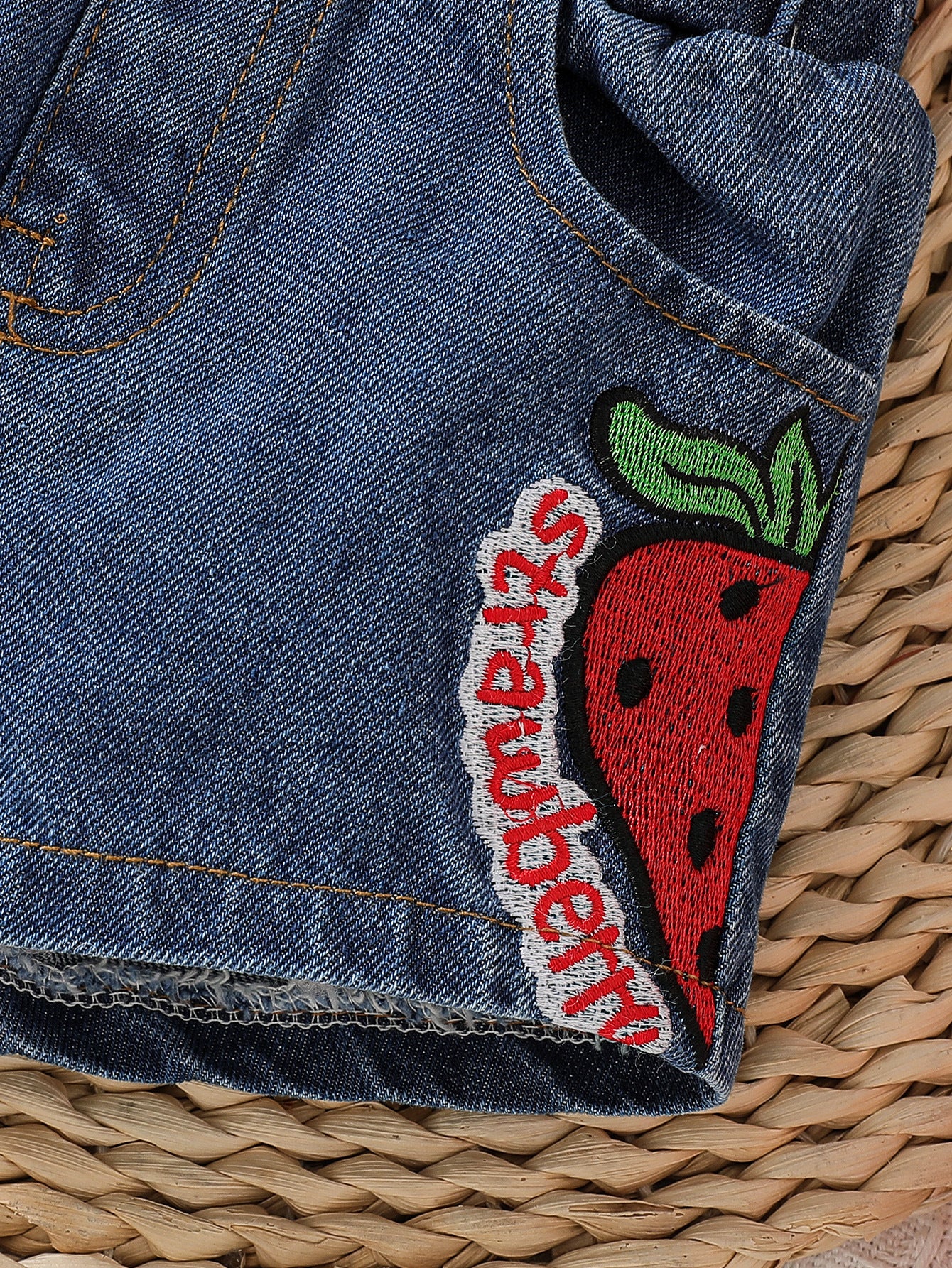Leaf Sling Top Strawberry Embroidered Short Denim With Children's Suit