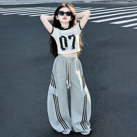Children's Short-sleeved Summer Fashion Casual Cropped T-shirt Trousers Two-piece Children's Suit