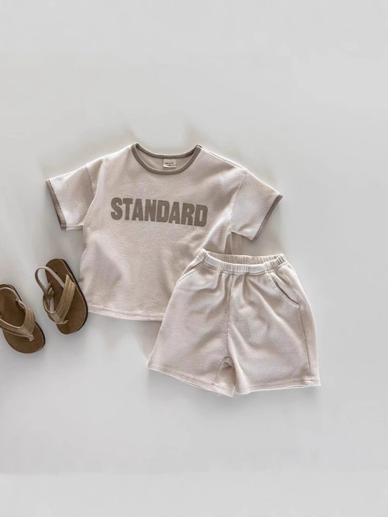 Round Neck Short-sleeved Shorts With English Children's Suit
