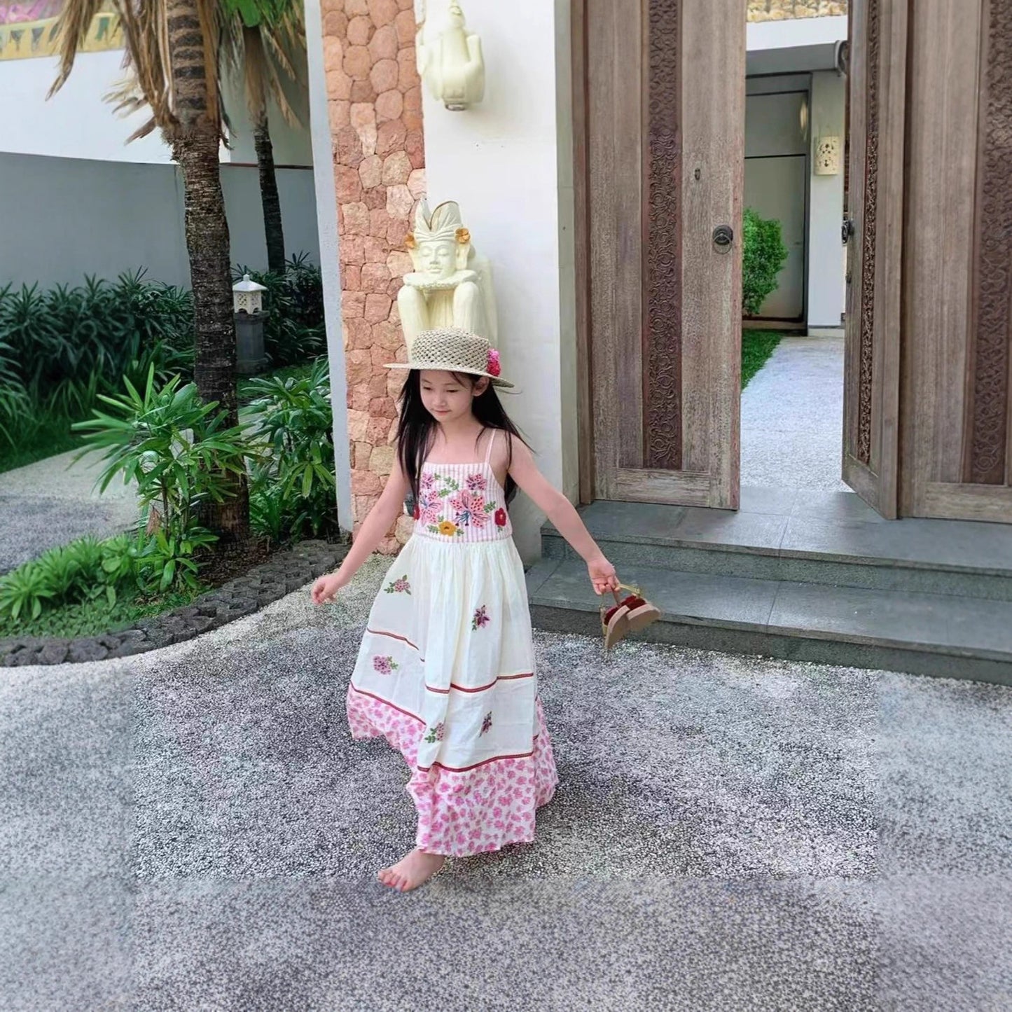 Children's Summer Seaside Vacation Tourism Dopamine Handmade Embroidery Children's Dress