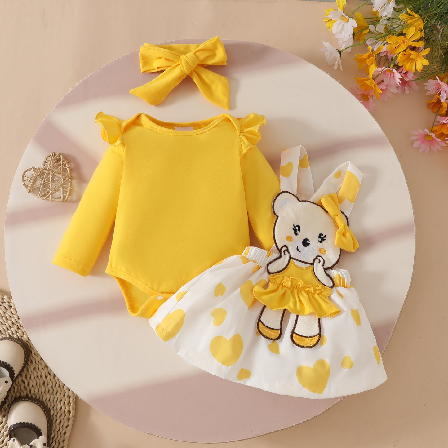 Cute Cartoon Bear Love Solid Color Short Sleeve Top Suspender Children's Suit