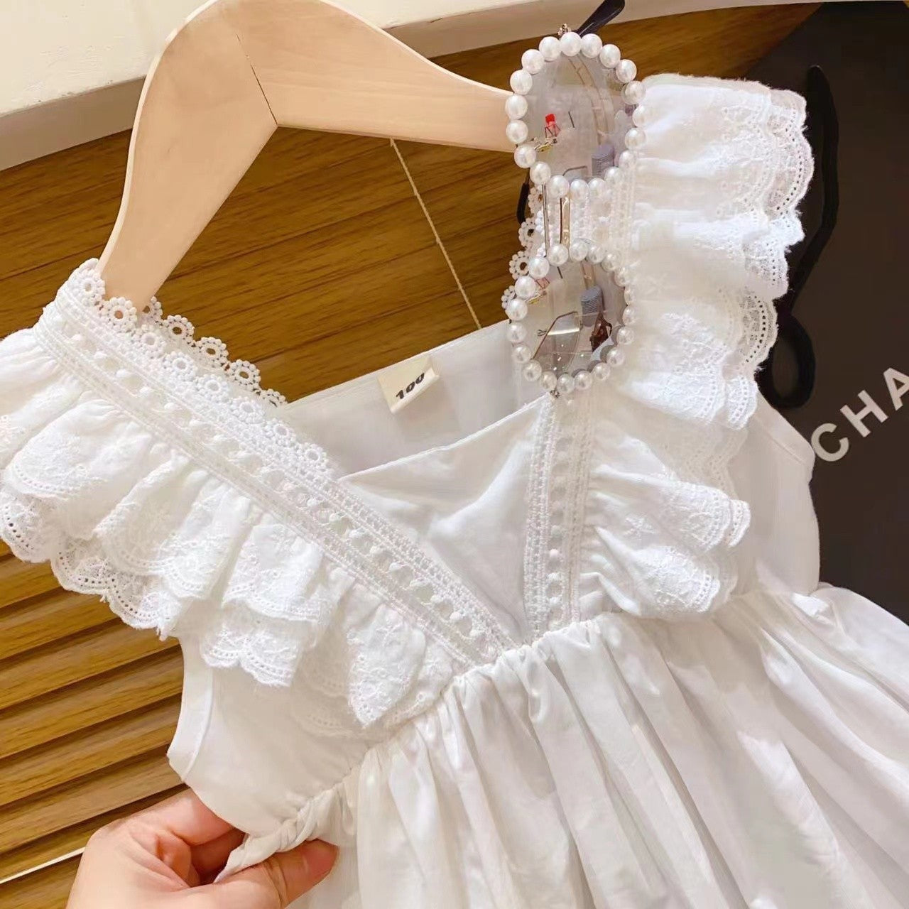 Elegant White Princess Hemming Vest Summer Children's Dress