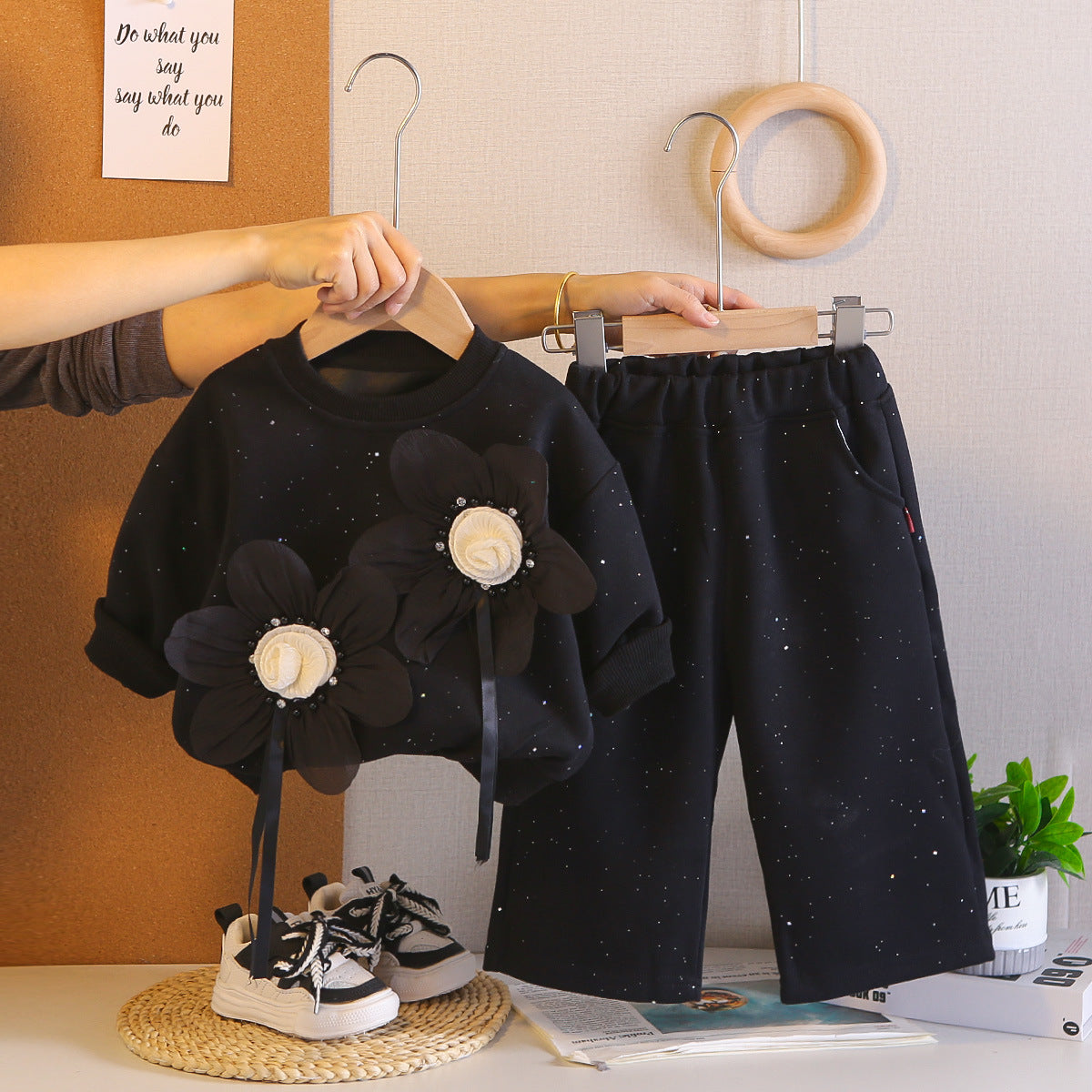 Children's Spring Suits Sweater Fashionable Long-sleeved Two-piece Children's Suit